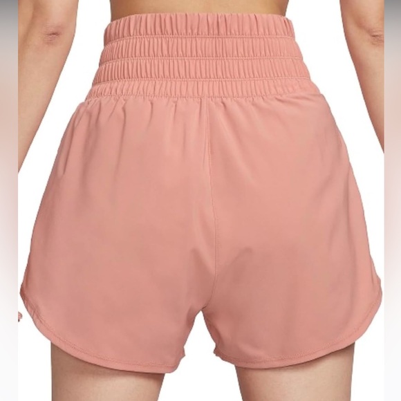 NEW NIKE WOMENS DRI-FIT ONE ULTRA HIGH-WAISTED 3" SHORTS XS $45 - Picture 2 of 9